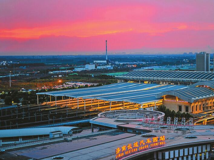 昨市區(qū)僅為小雨量級 濟南近140次“地閃”賞雨尤需防雷